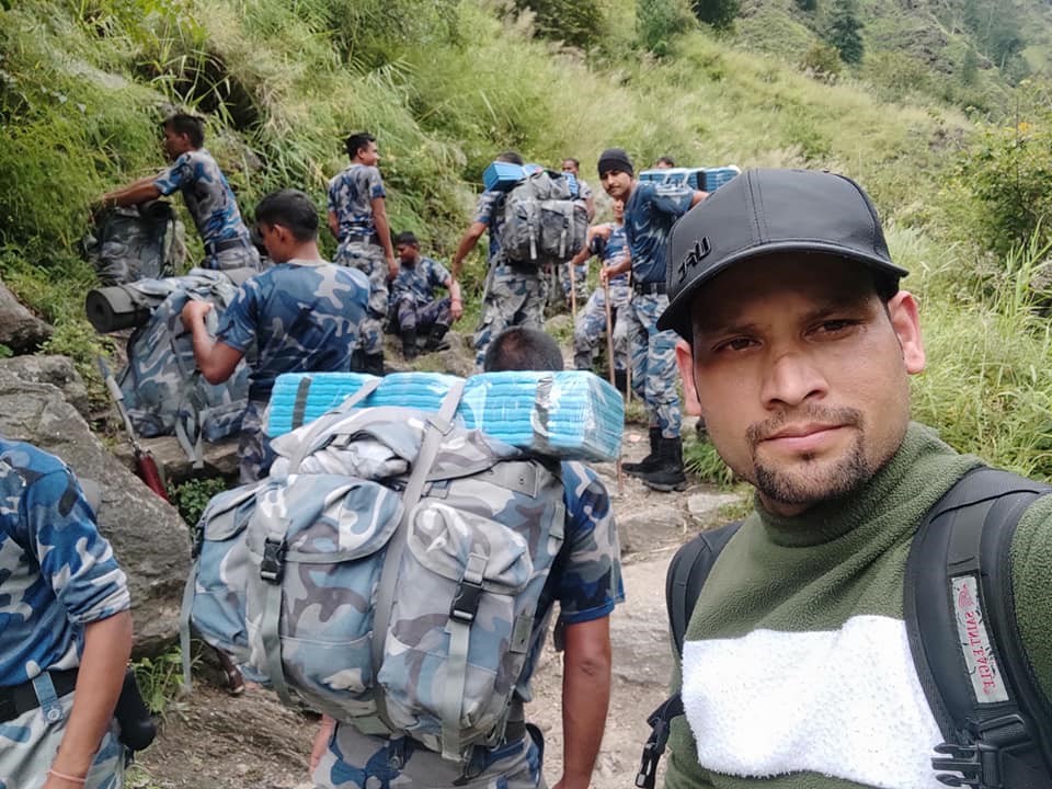 मुगुको सरकारी टोली चीनसँगको सीमा स्तम्भ निरीक्षणमा 
